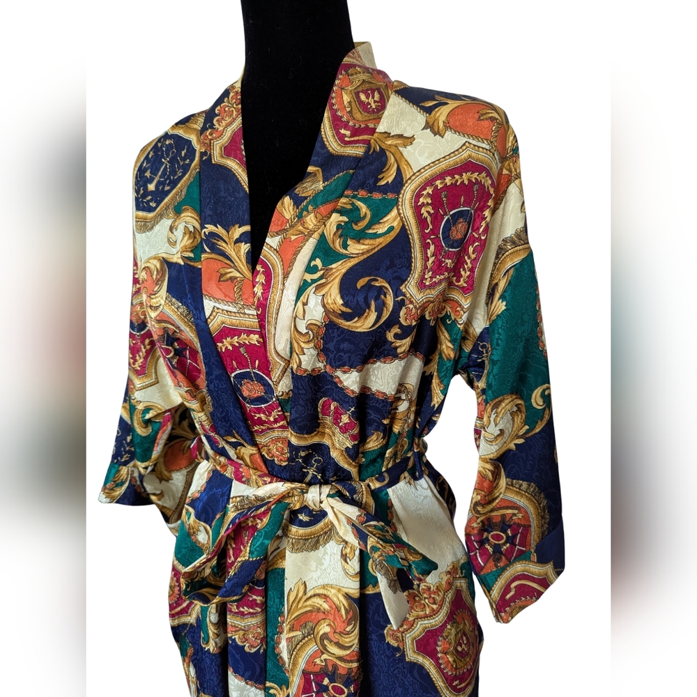 Incredible Vintage Baroque Patterned Robe - image 1